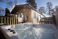hot tub lodges oxfordshire